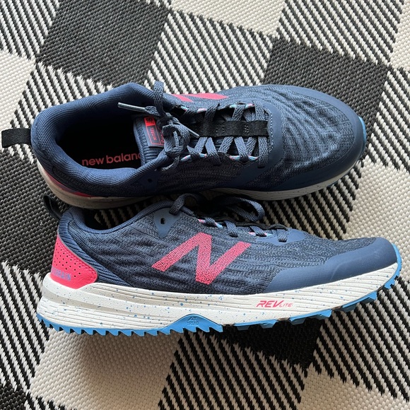New Balance Shoes - New Balance Women Nitrel v3 Trail Running Sneakers SIZE 8.5